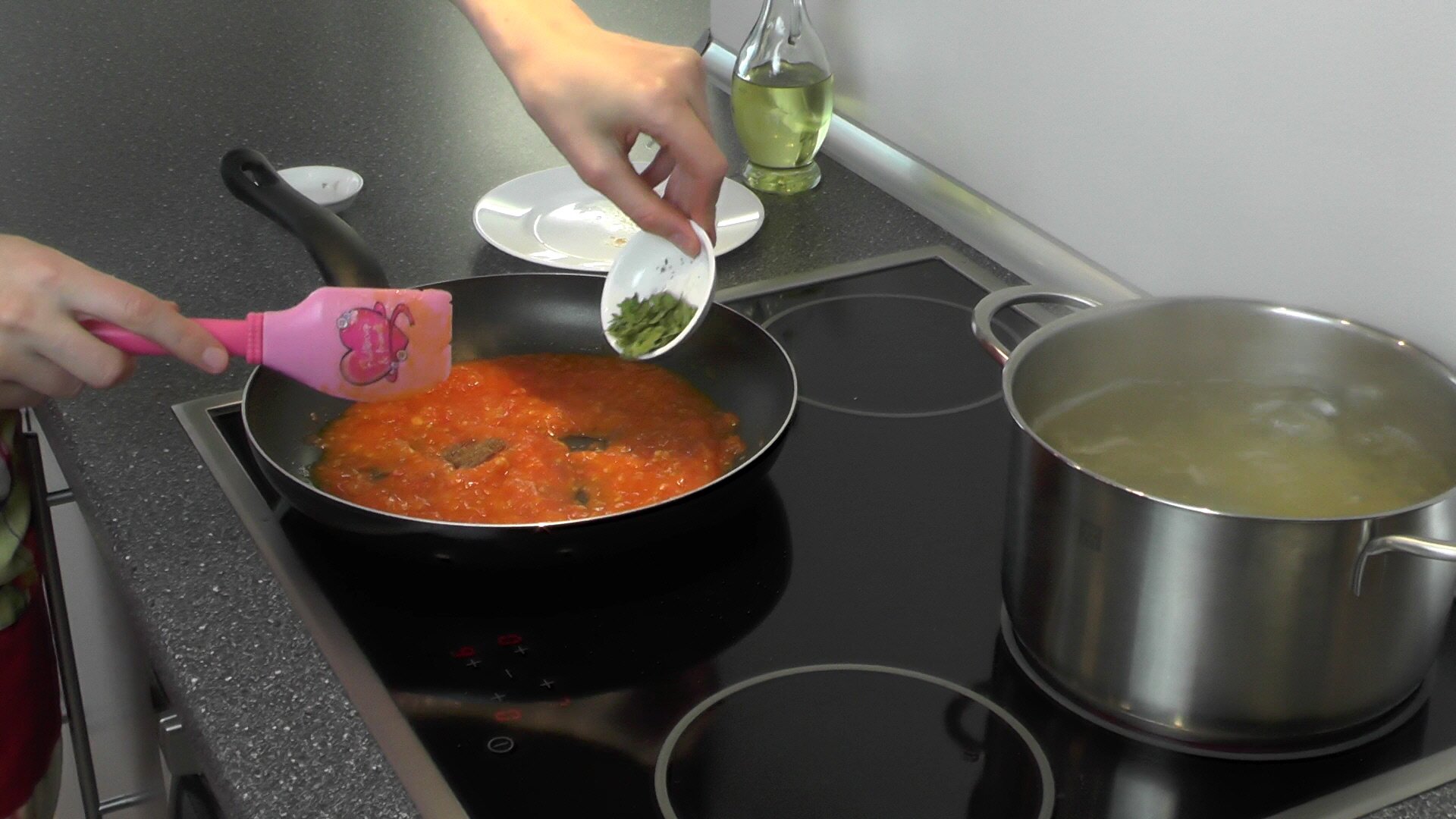 сапагетти с соусом рецепт 006