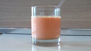 Морковный сок со сливками